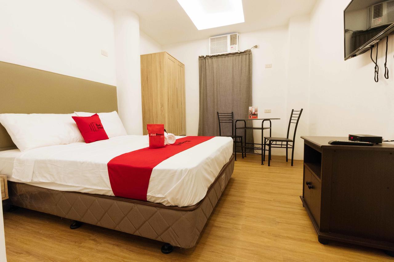 Reddoorz Plus Near Commonwealth Regalado Quezon City Exteriér fotografie